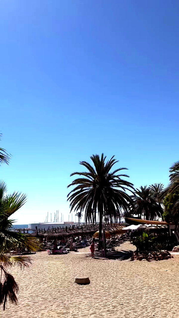 ellauk archive video preview