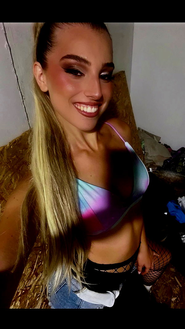 ariannachiaravalle_ archive video preview