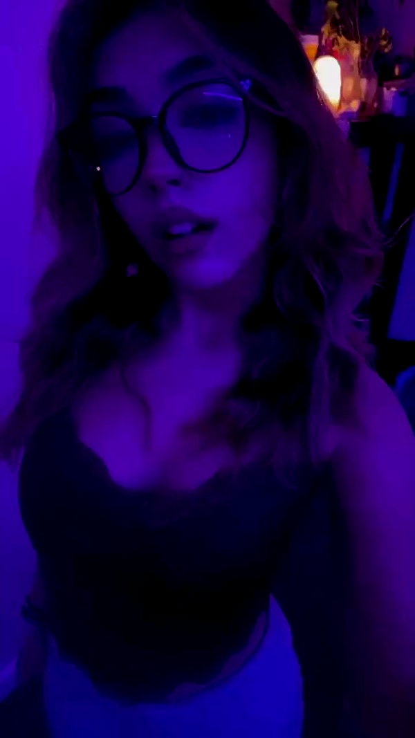 v.qx archive video preview