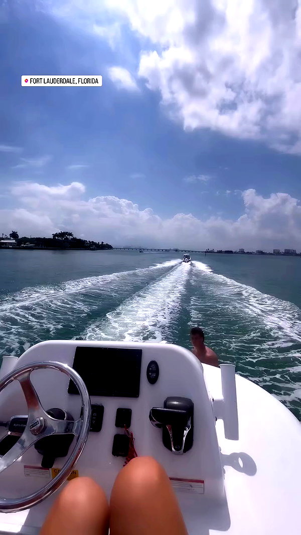 annika.petersonn archive video preview