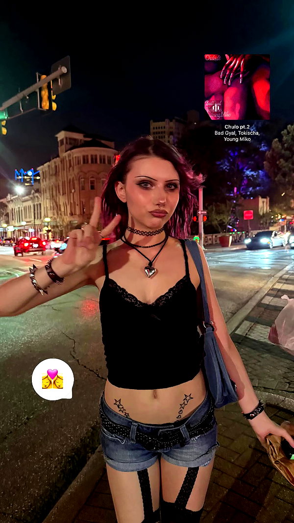 lov3r_lilly archive video preview