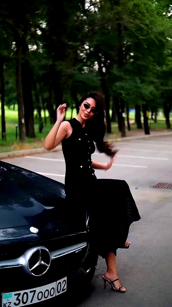 1ssakova archive video preview