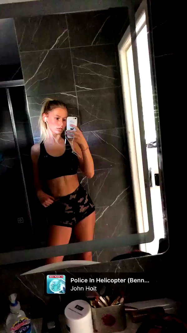 elena_blur archive video preview