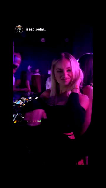 itzjusttavia.xx archive video preview