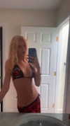 b0mbette Altpins Profile Picture