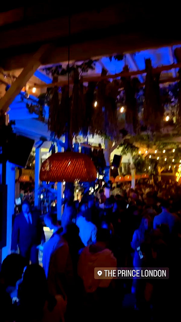 ellauk archive video preview