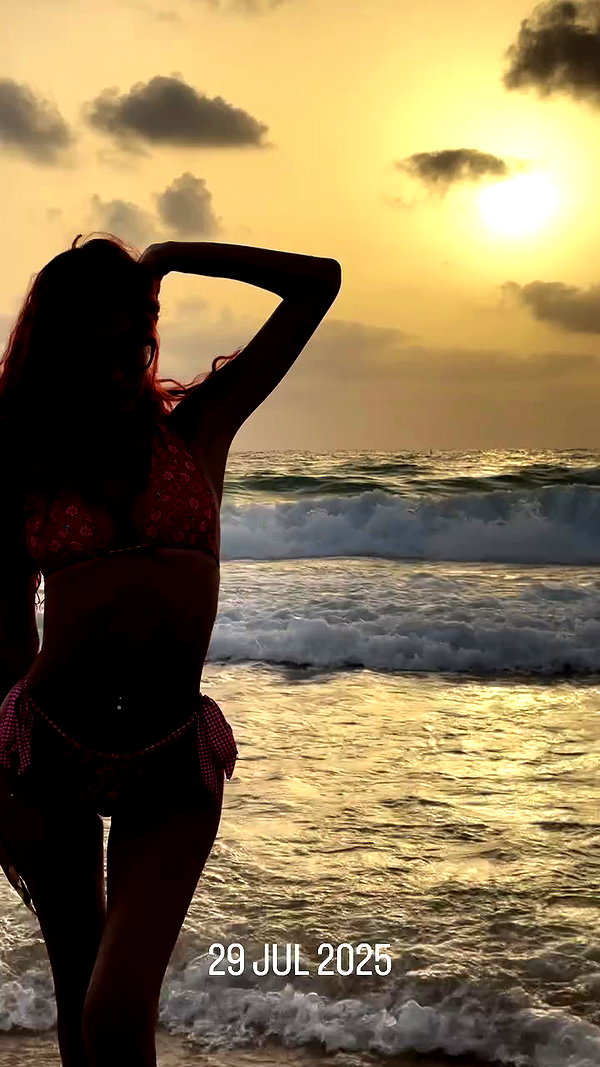_lil_noa_ archive video preview