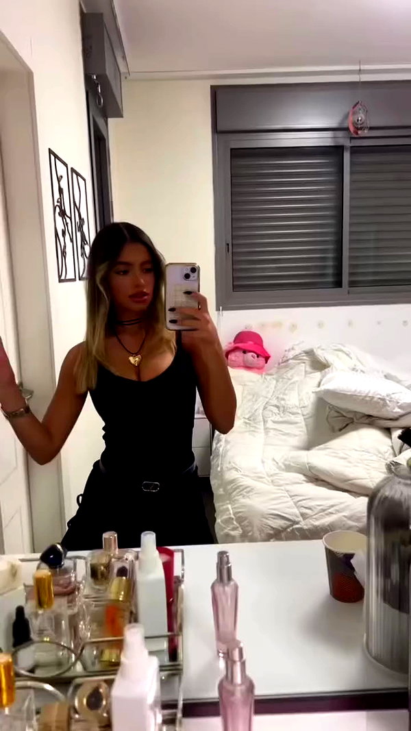 larin_manor10 archive video preview