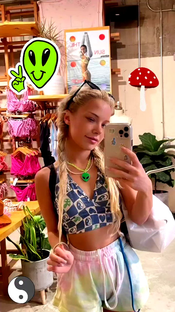 dollblush archive video preview
