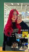 amber.oops Altpins Profile Picture