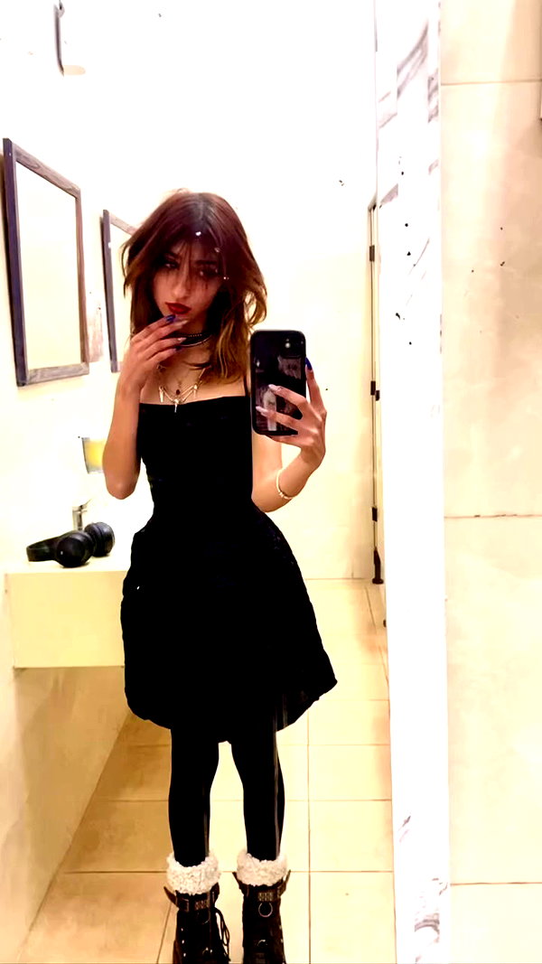 ella_loilta18.4 archive video preview
