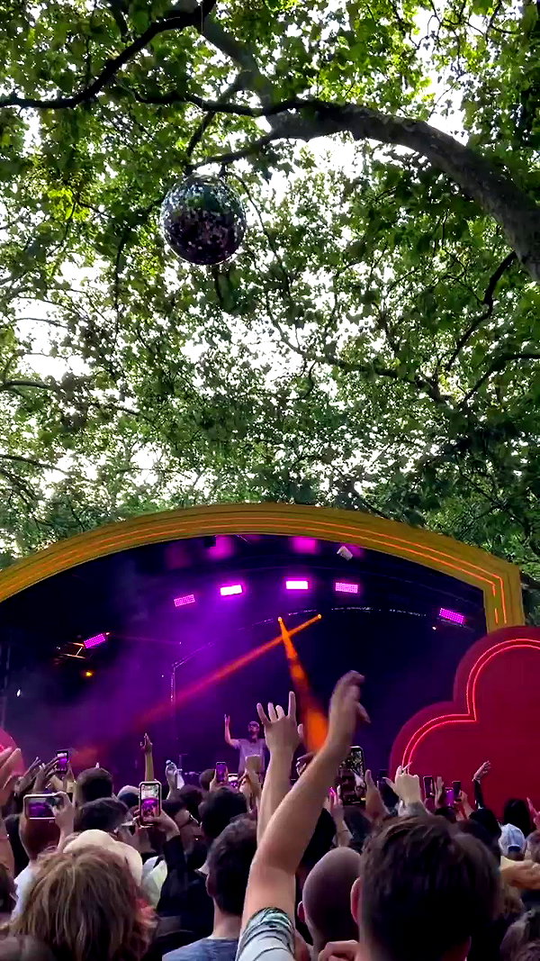ellauk archive video preview