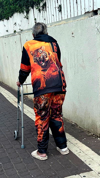 feelbetterinmysweater feelbetterinmysweater archive video