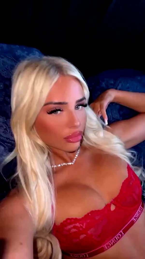 ellie.coldwell archive video preview
