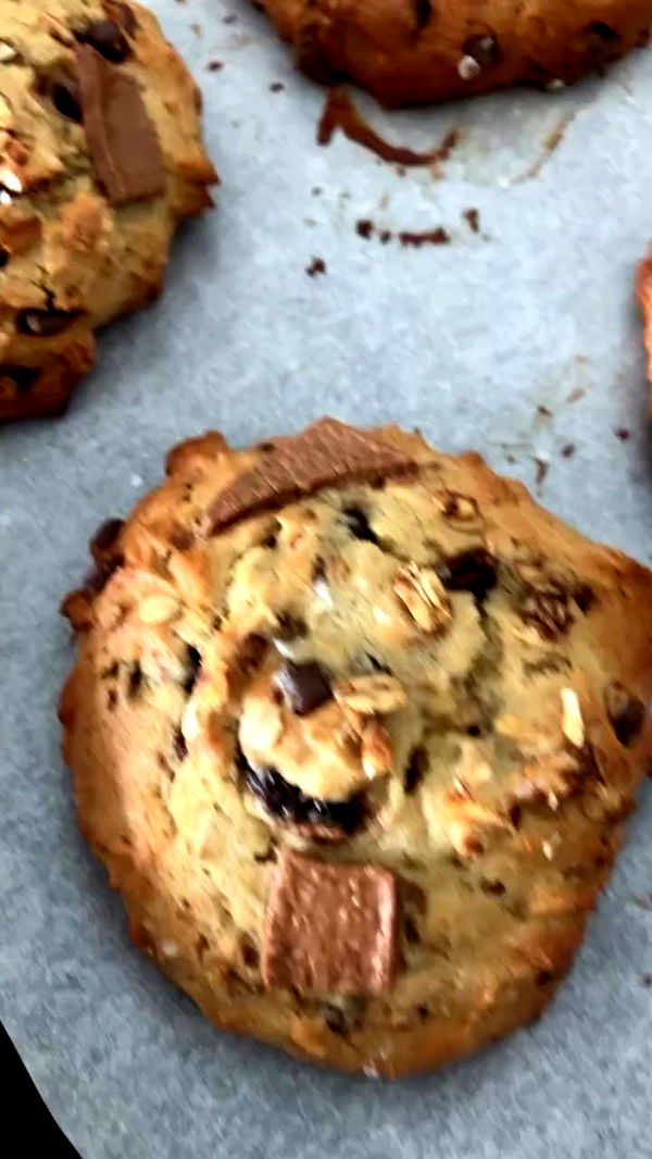 elianachetrit archive video preview