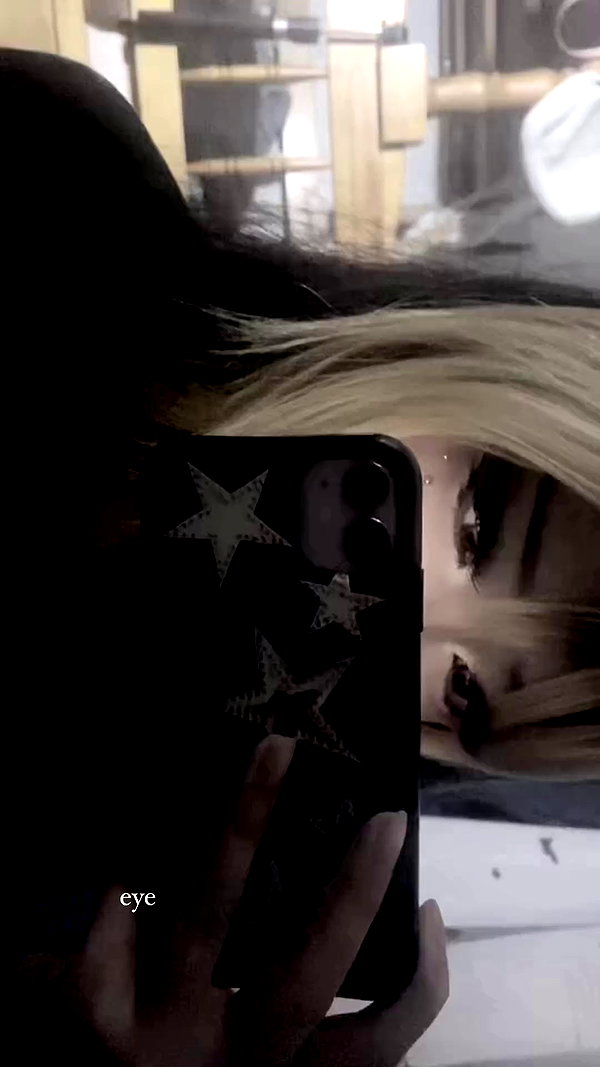 vixeniaaa archive video preview