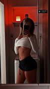 elena_blur Altpins Profile Picture