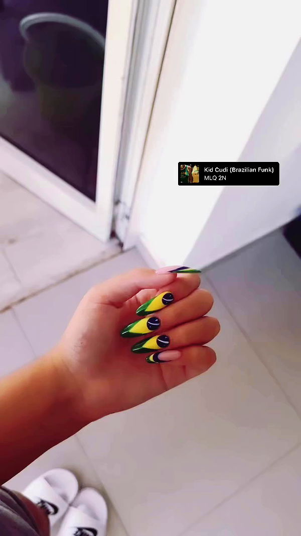 mariana.ostap archive video preview