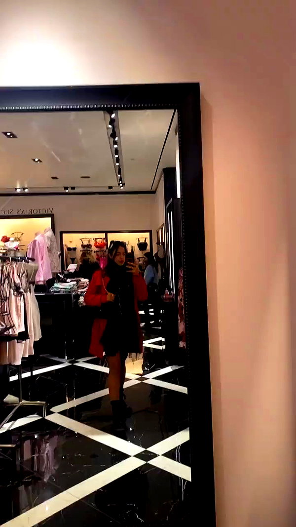 noa_mendel_ archive video preview