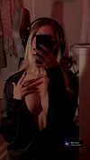 elena_blur Altpins Profile Picture