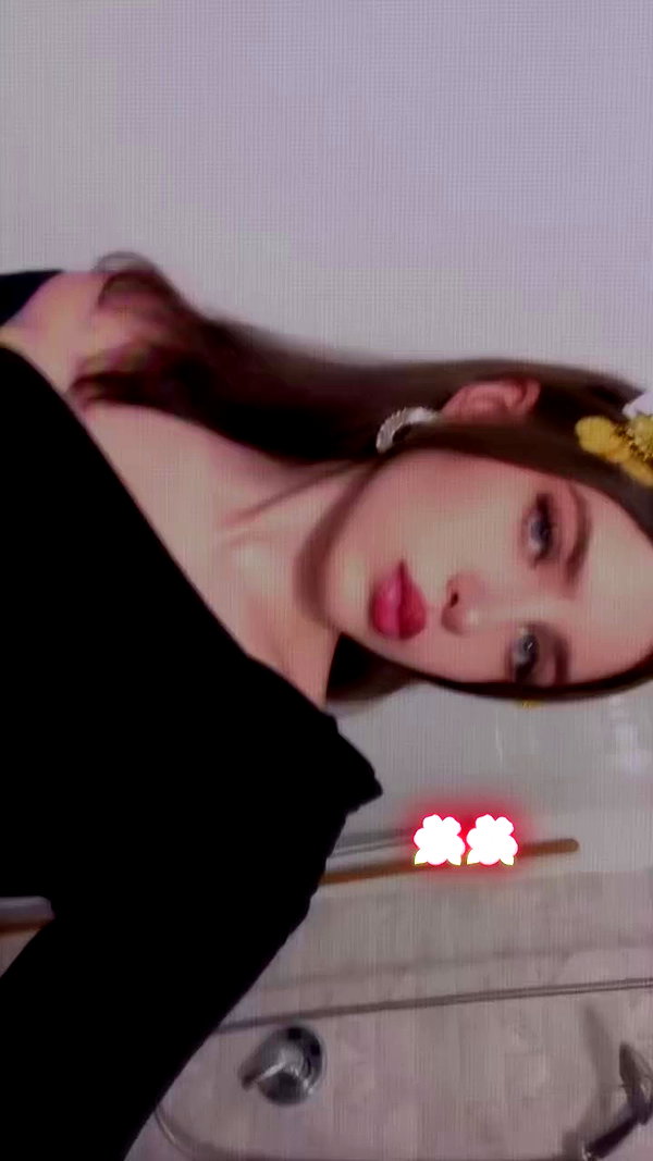 zoelegault_ archive video preview