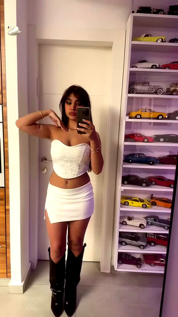 rommy_banouz archive video preview