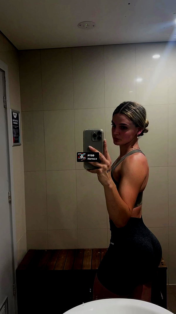 alyssasreynolds archive video preview