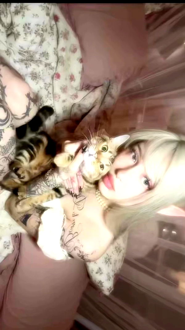 laurinchhhe archive video preview