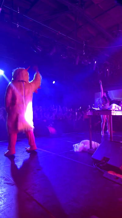 zommmbri zommmbri archive video