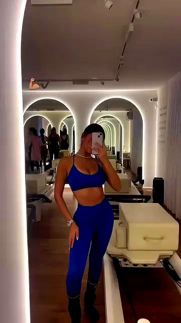 larin_manor10 archive video preview