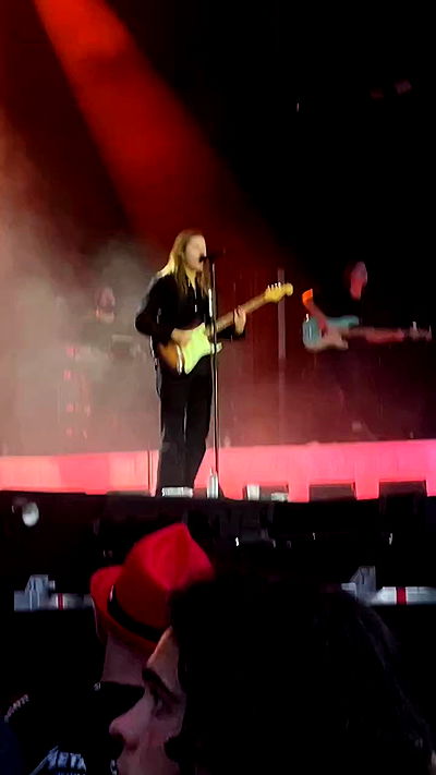 feelbetterinmysweater feelbetterinmysweater archive video