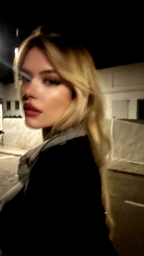 anika_braun__ archive video preview