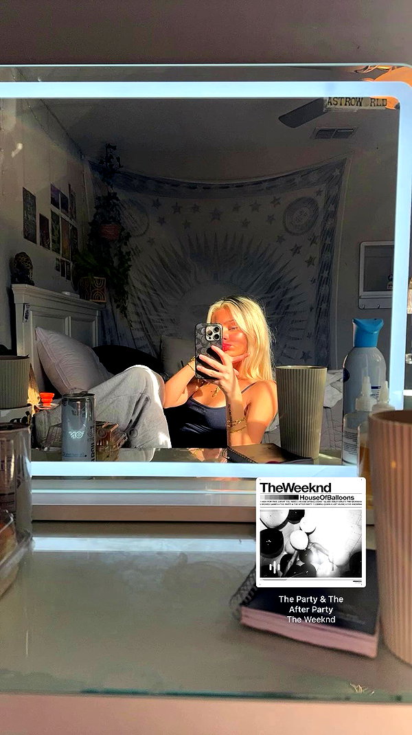 julianabradyy archive video preview