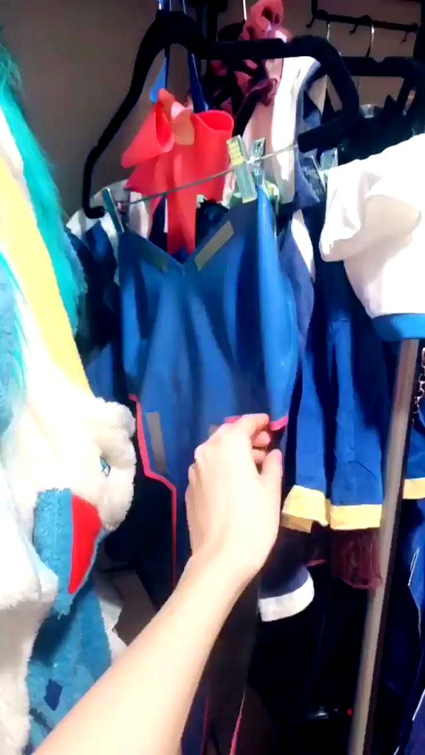 emiru.jpg archive video preview