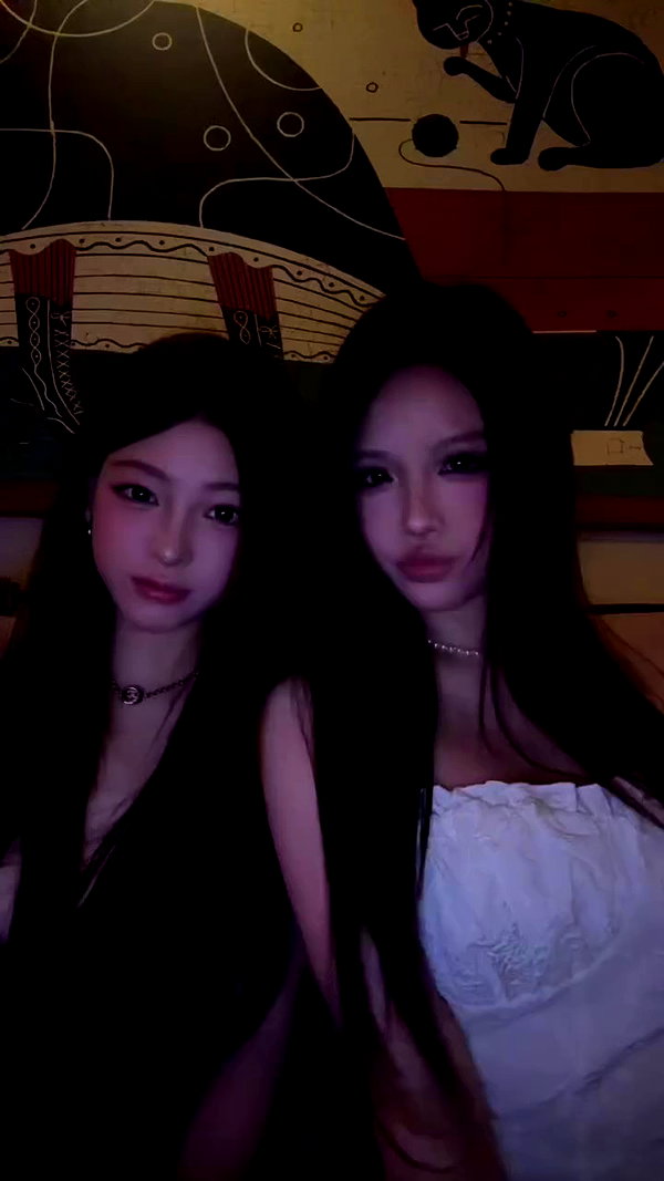 ywwyiiing archive video preview