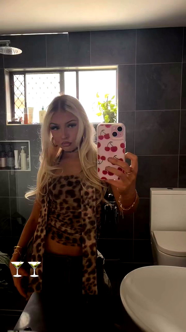 jess.burtonnn archive video preview