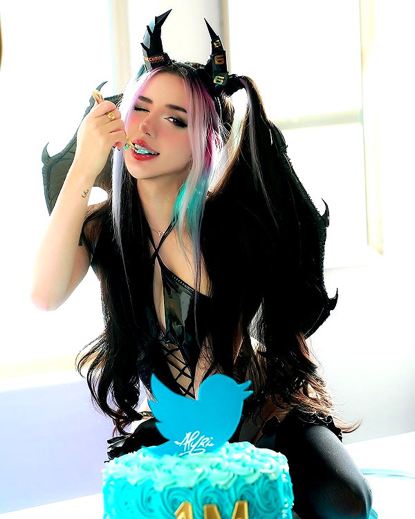 alyri_tv instagram image archive image