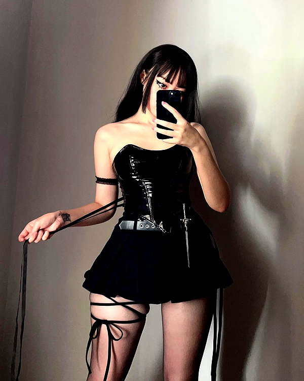 cyberkitty_____ instagram image archive image