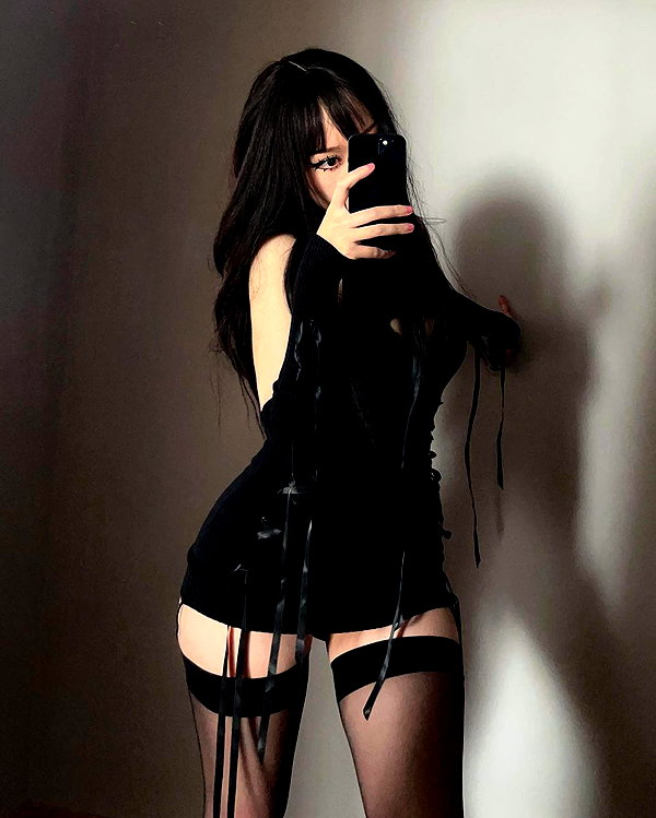 cyberkitty_____ instagram image archive image