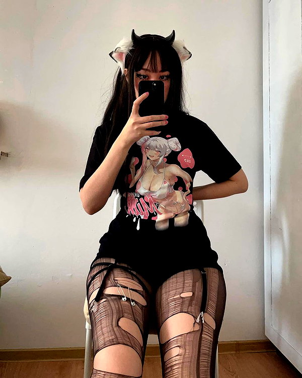 cyberkitty_____ instagram image archive image