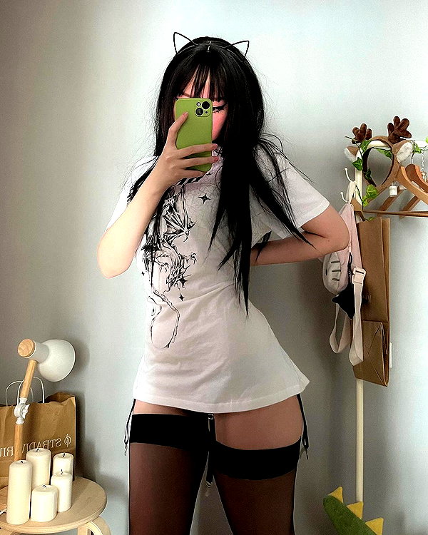 cyberkitty_____ instagram image archive image