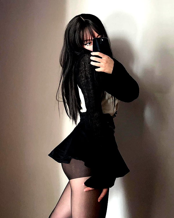 cyberkitty_____ instagram image archive image