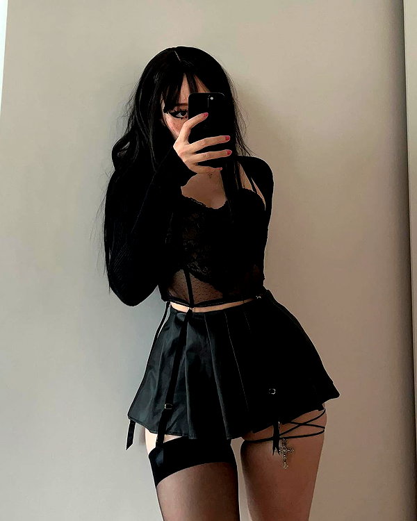 cyberkitty_____ instagram image archive image