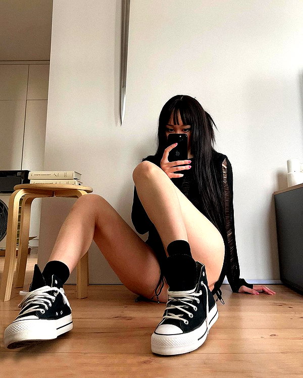cyberkitty_____ instagram image archive image