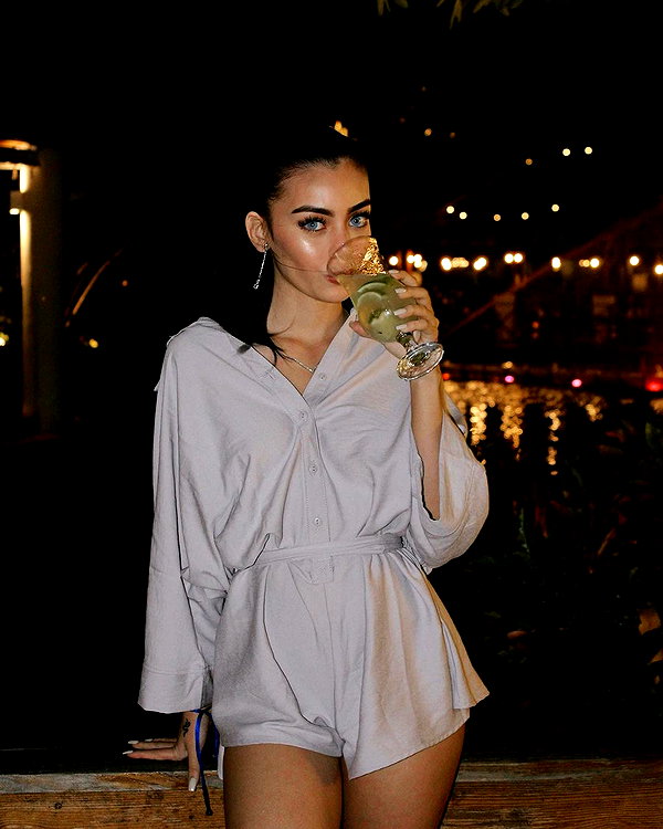 dianavgalvis instagram image archive image