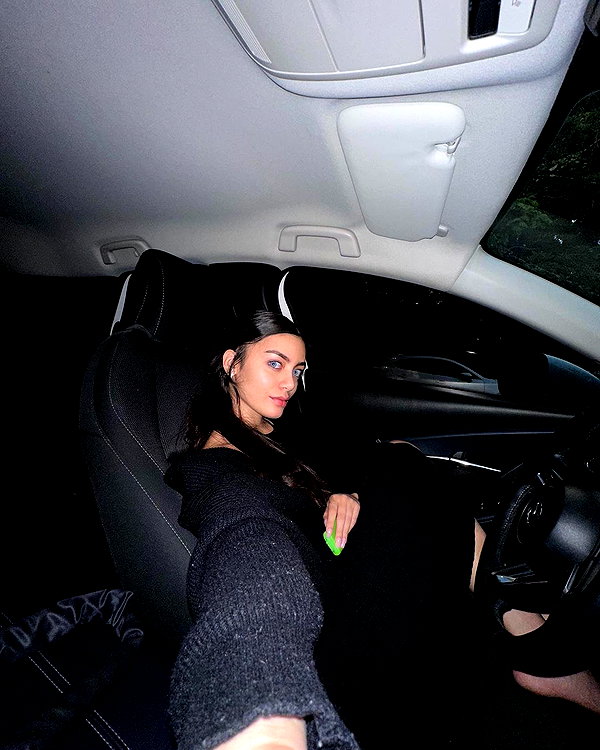 dianavgalvis instagram image archive image