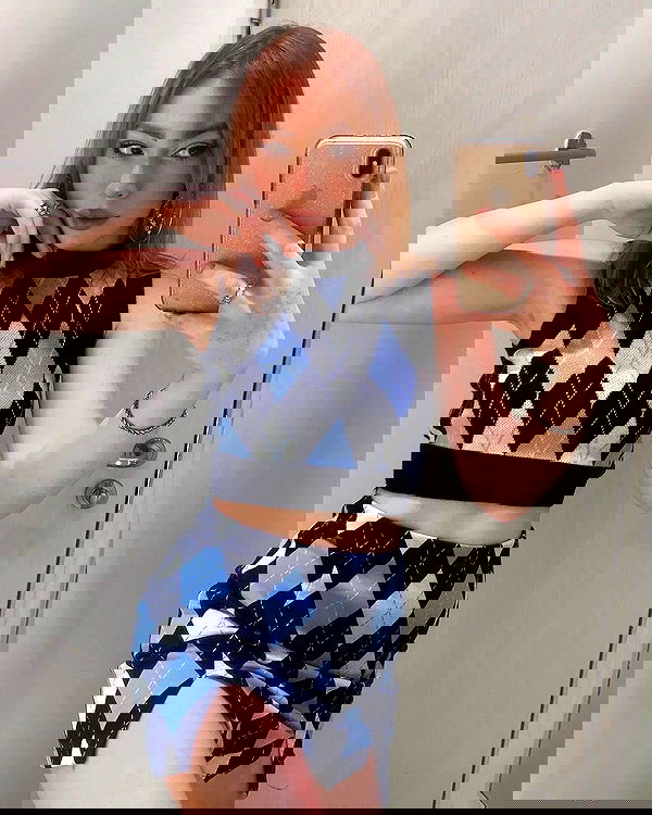 eveliniya eveliniya archive image