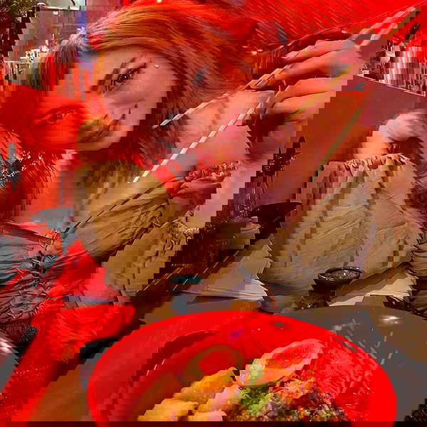 eveliniya eveliniya archive image