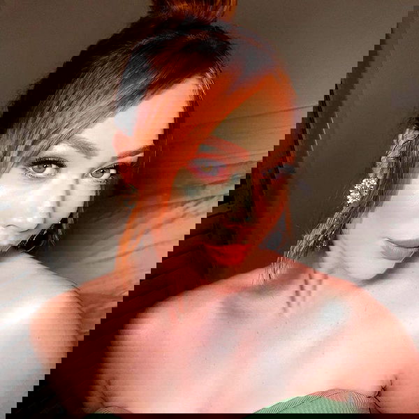 eveliniya eveliniya archive image