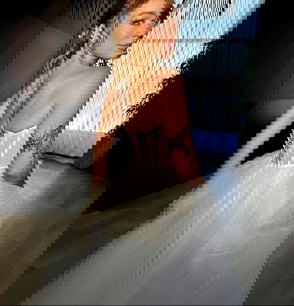 eveliniya eveliniya archive image